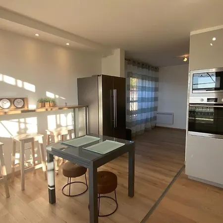 Portes De La Vielle - 3 Bedrooms & Parking Apartment Annecy