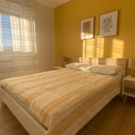 Portes De La Vielle - 3 Bedrooms & Parking Apartment Annecy